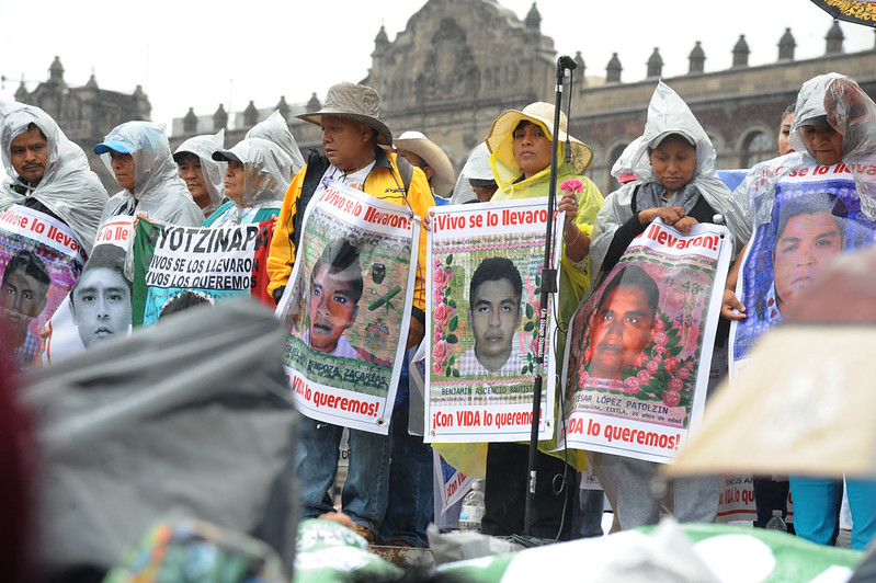 March in Mexico City on the first anniversary of the disappearance of 43 students from Ayotzinapa (26/09/2015). Photos by Inter-American Commission on Human Rights are licensed under CC BY 2.0. Photo Credit: Daniel Cima