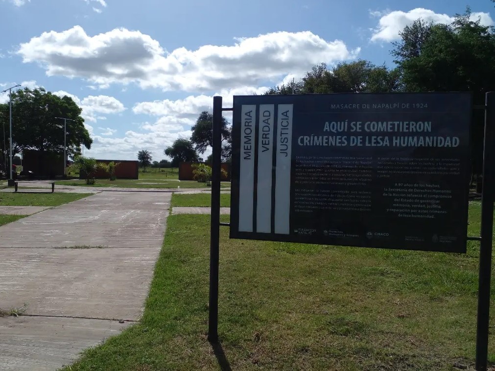 Placa Sitio Histórico Memorial de Napalpí. Autor desconocido. Fuente: Originarios.ar