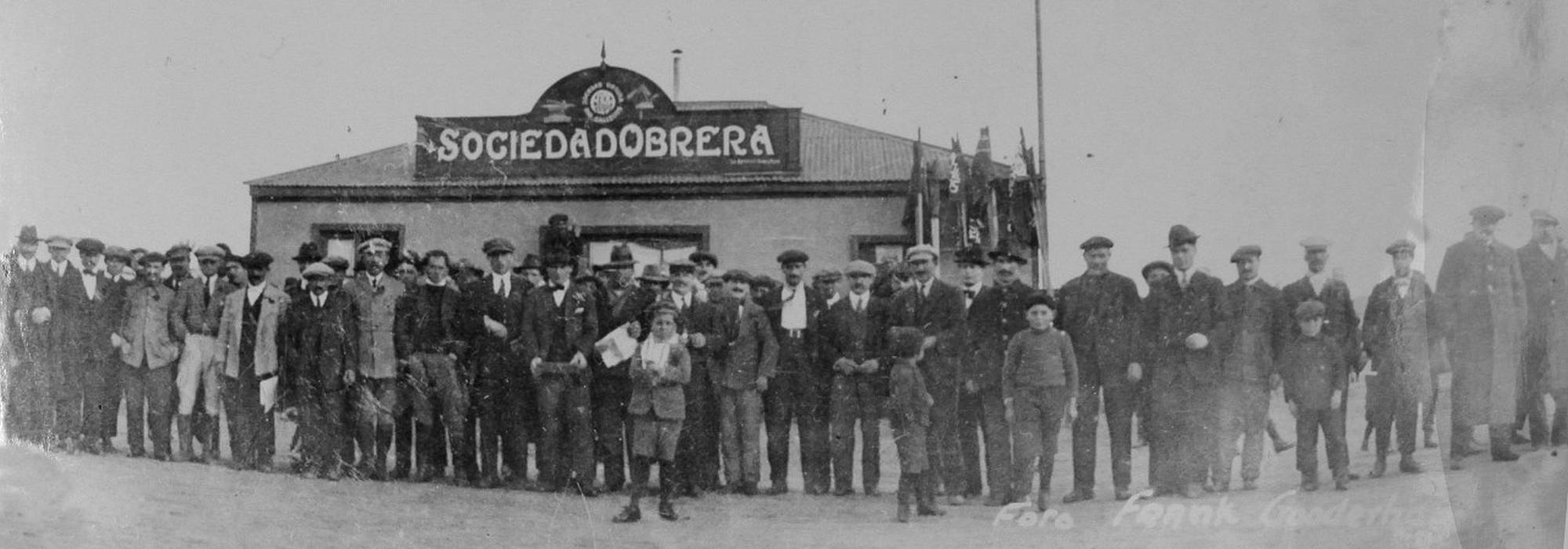 SANTA CRUZ COMO QUERELLANTE ANTE LA JUSTICIA FEDERAL POR LOS FUSILAMIENTOS DE 1920 Y 1921